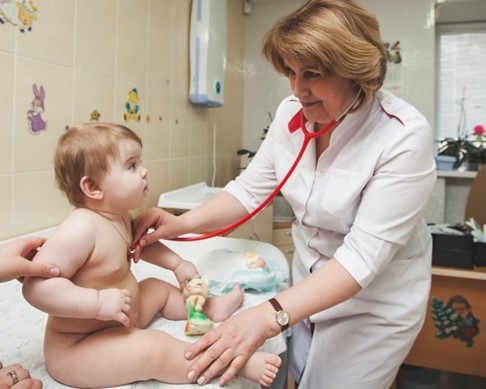 300 малышей до года уже под защитой личного педиатра «Медис». Присоединяйтесь, если хотите избавиться от тревоги за здоровье ребёнка